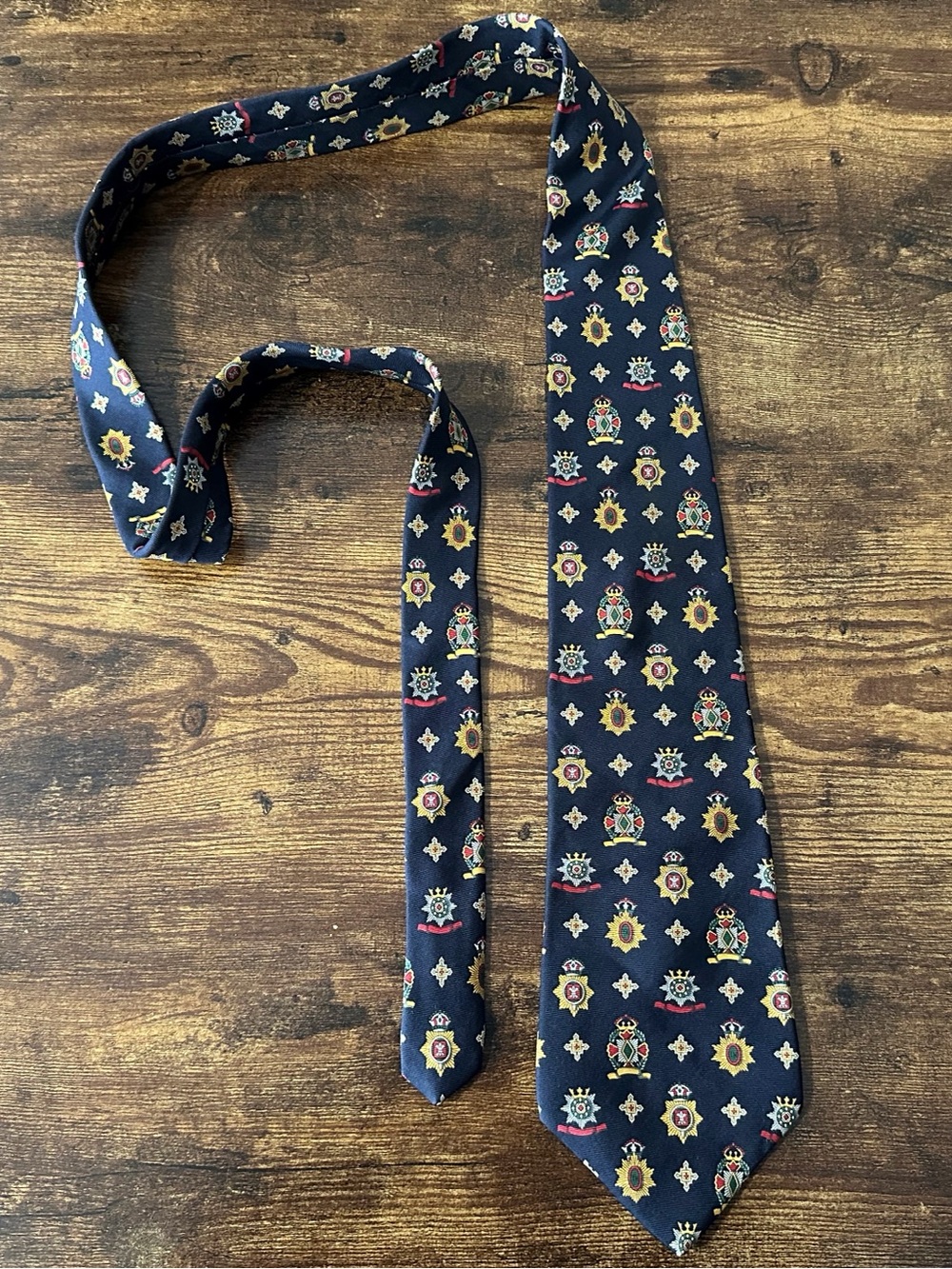 Tommy Hilfiger 90s Navy Silk Tie with Crest and Star Motif Preppy Dark Academia